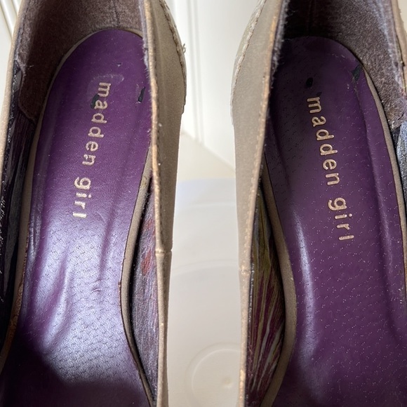 MADDEN GIRL Limmeric Tan Gold Big Bow Peep Toe Platform Heels Shoes 7.5 - Picture 6 of 17